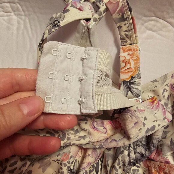 Floral Bathing Suit Top - Picture 2 of 8